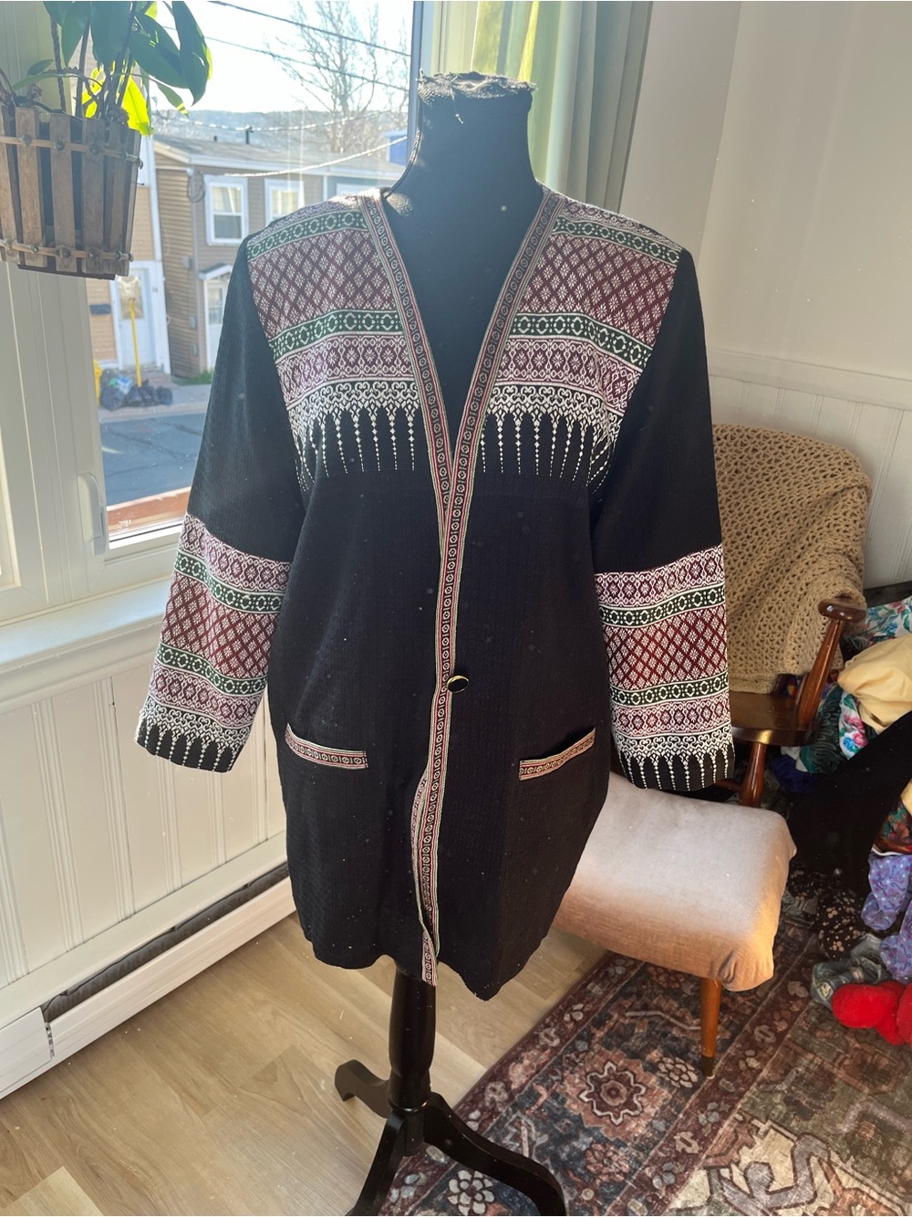 Vintage Black Patterned Open-Front Women's button up blazer / Cardigan /jacket
